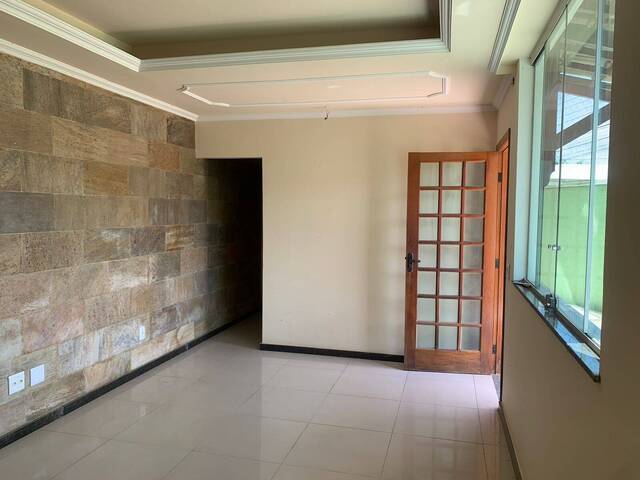 #75 - Casa para Venda em Contagem - MG - 2
