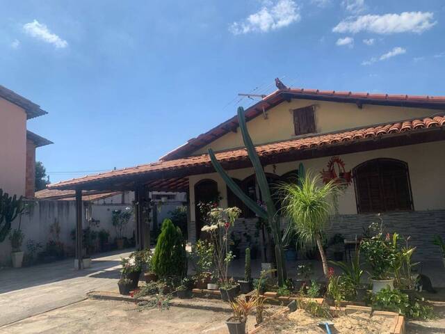 #272 - Casa para Venda em Betim - MG
