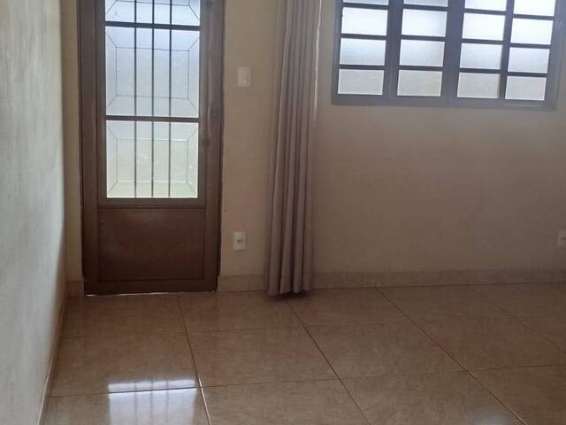 Casa para Venda em São Joaquim de Bicas - 4