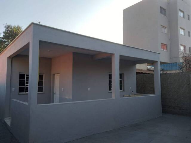 #319 - Casa para Venda em Igarapé - MG - 1