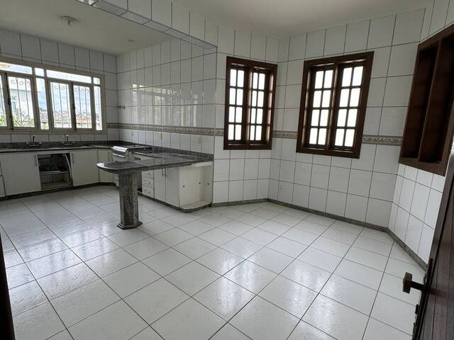 Casa para Venda em Contagem - 5