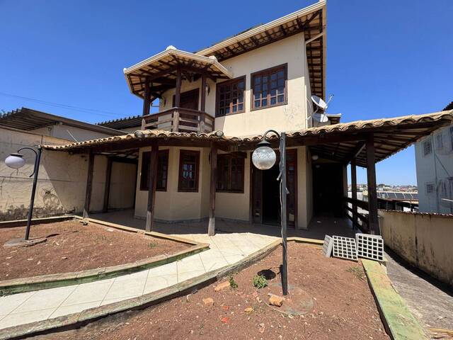 #322 - Casa para Venda em Contagem - MG - 3